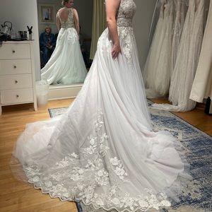 NEW, never worn wedding dress!! Morilee Rosa in smokey lavender.